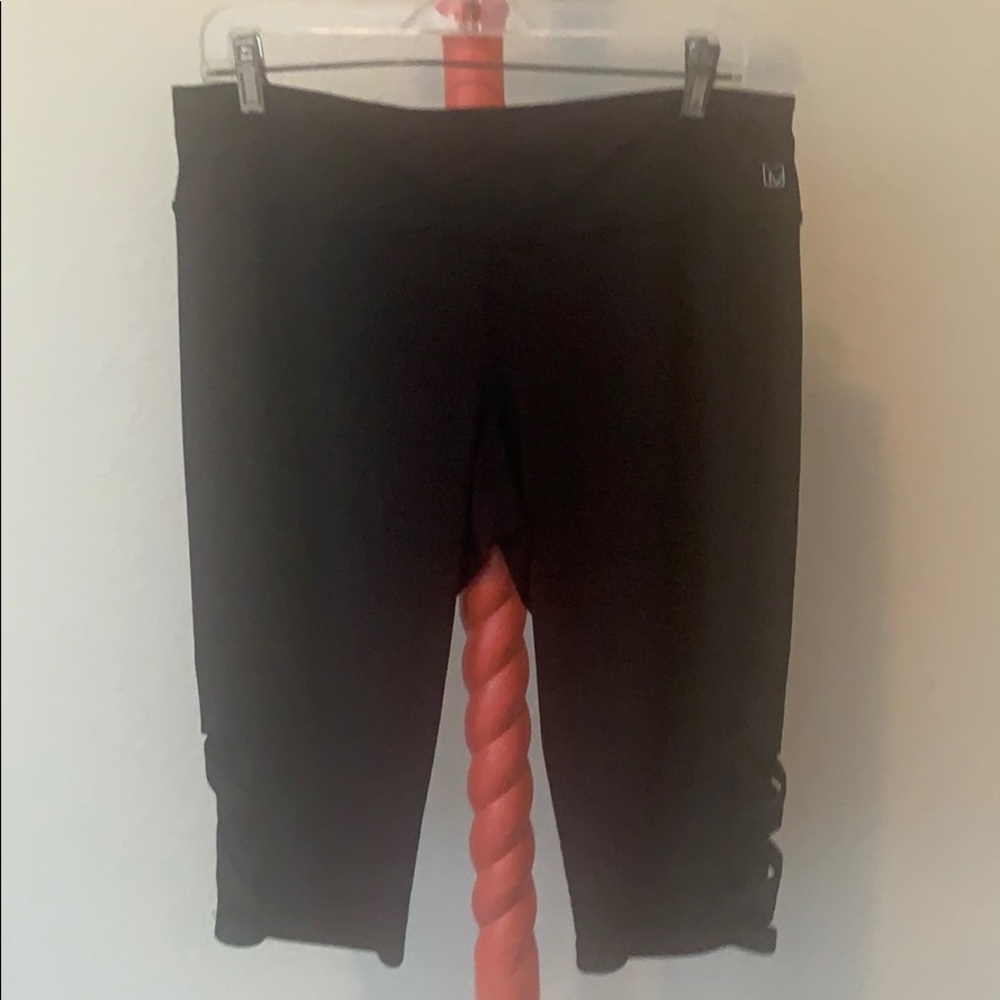 Material Girl Black Cropped Leggings